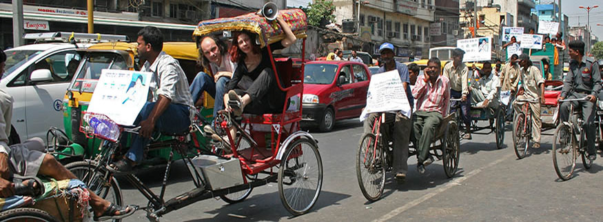 demo_rickshaw_pullers_new_delhi_2010